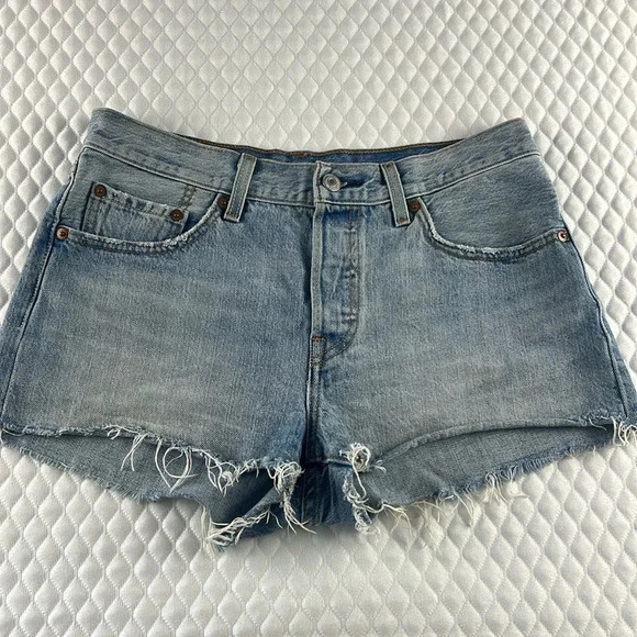 Levi’s Micro Vibes 501° Original Cutoff Denim Shorts Button Fly Light Wash 27 - Picture 5 of 16